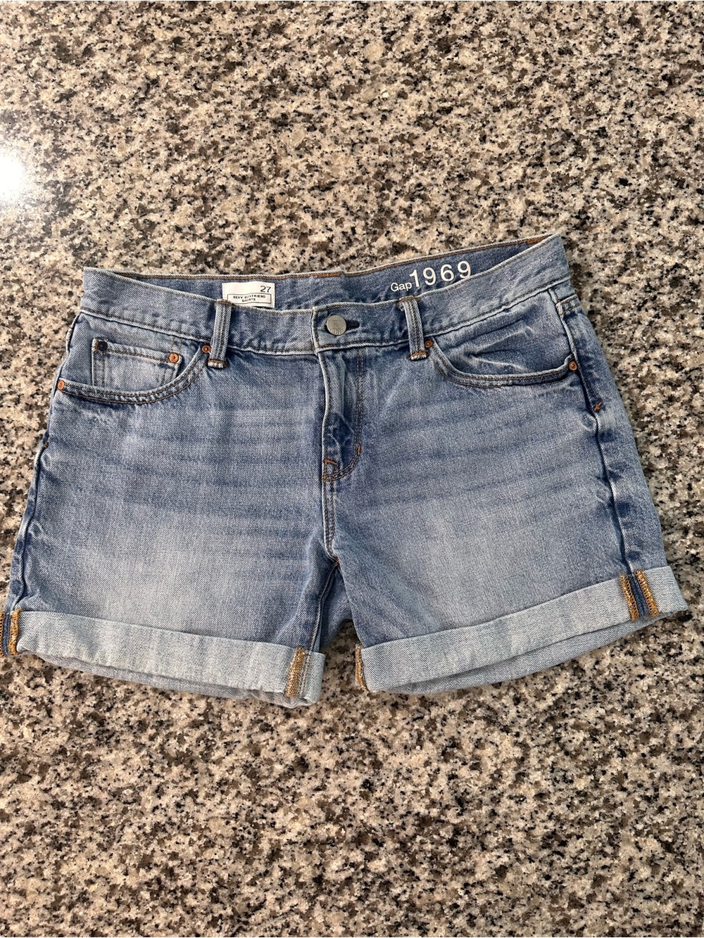 GAP Sexy Boyfriend Shorts Size 27